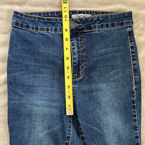 REFUGE - High waisted dark wash skinny jean denim 0 - Picture 6 of 9